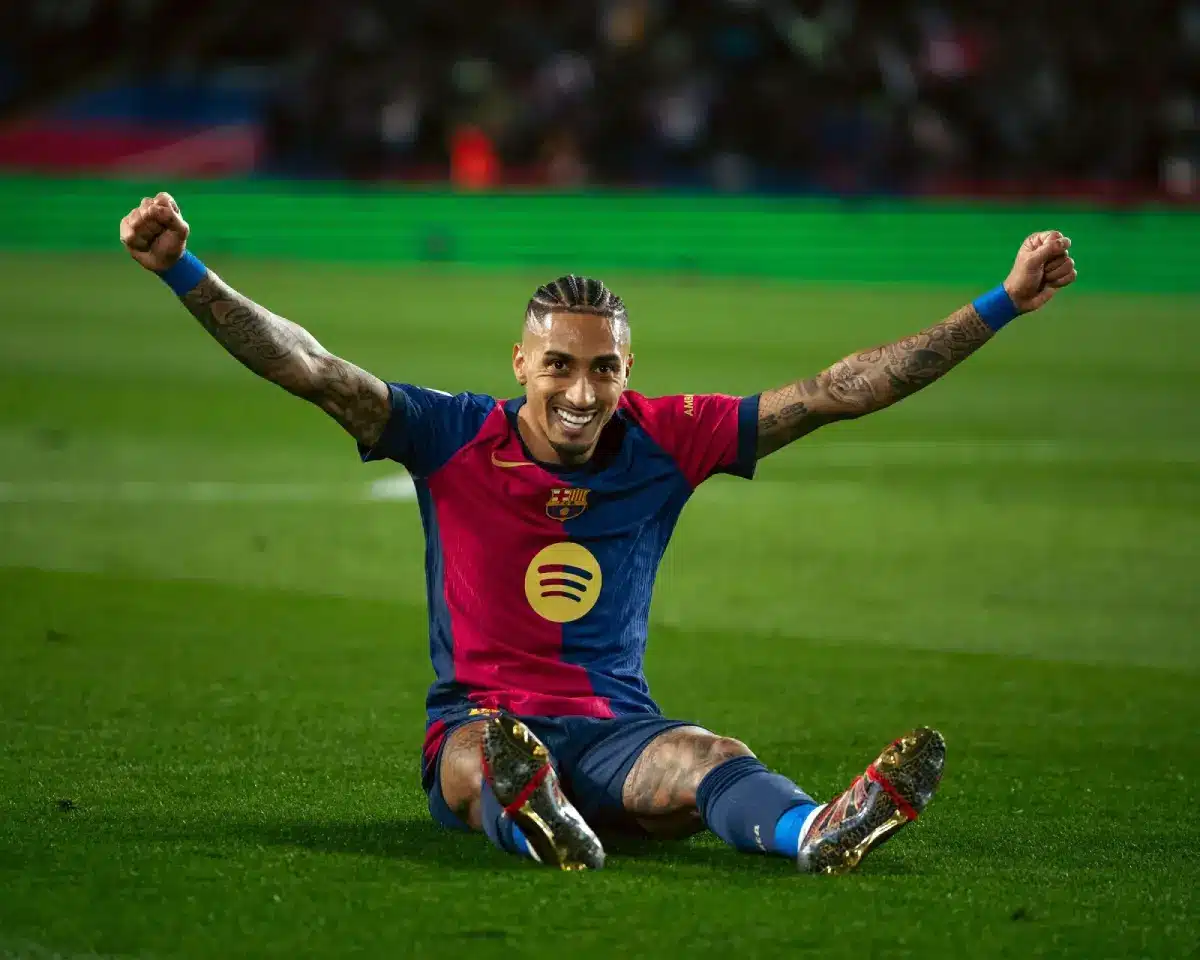Raphinha of Barcelona celebrates his goal during the La Liga football match between FC Barcelona and Valencia CF
