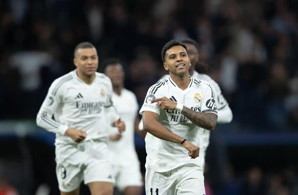 Rodrygo celebrates Real Madrid's first goal in the first leg of the Champions League round of 16 between Real Madrid and Atlético de Madrid